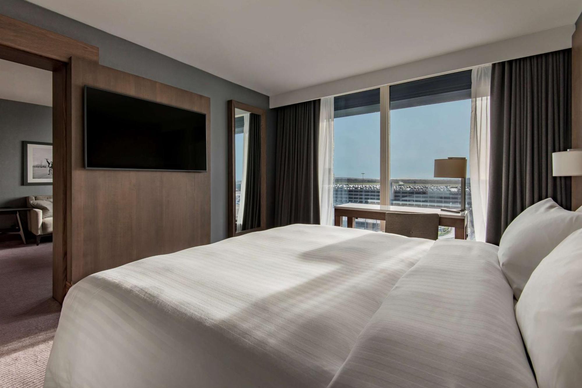 Suite with Runway View